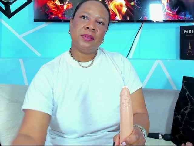 SharonNoa webcam