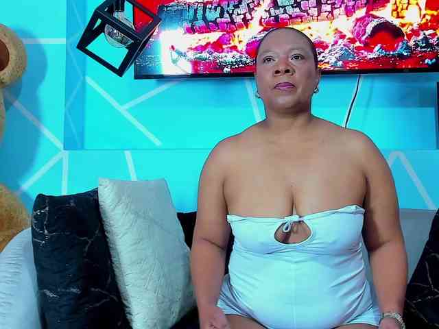 SharonNoa webcam
