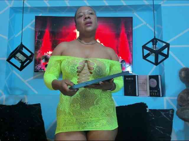 SharonNoa webcam