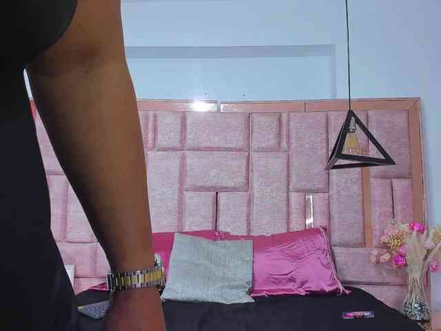 SharonNoa webcam