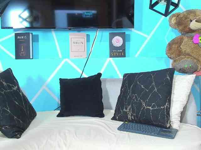 SharonNoa webcam