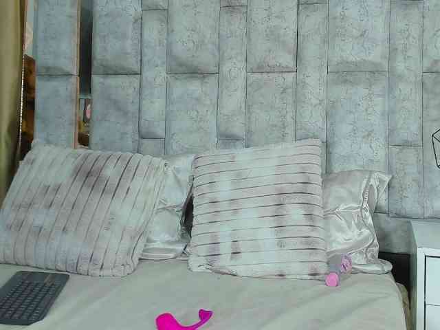 SharonNoa webcam