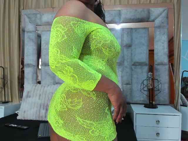 SharonNoa webcam