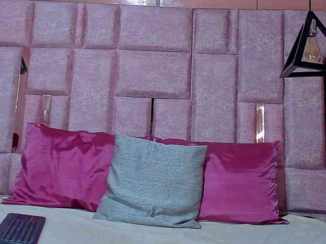 SharonNoa webcam