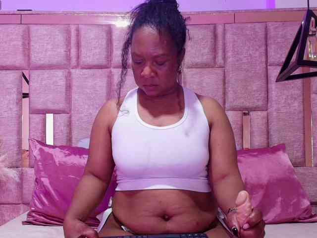 SharonNoa webcam