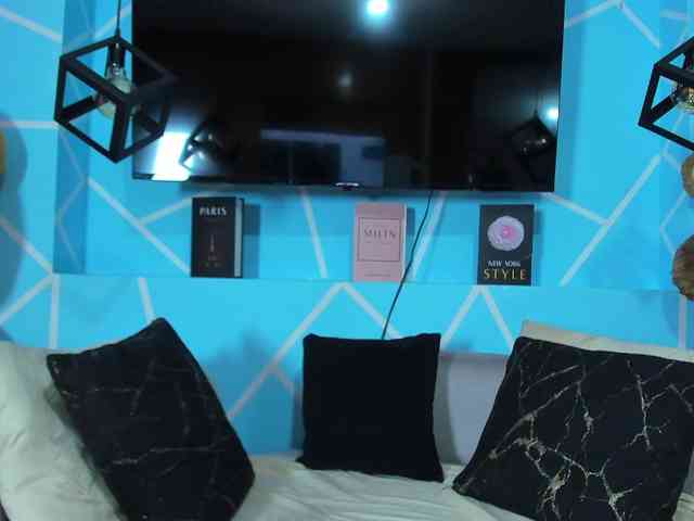SharonNoa webcam