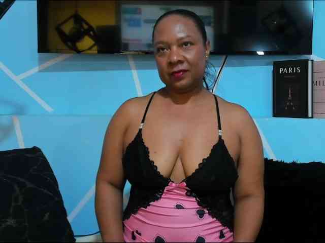 SharonNoa webcam