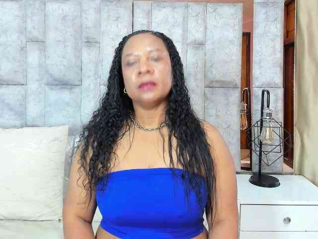 SharonNoa webcam