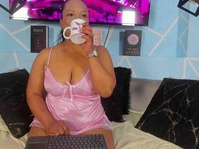 SharonNoa webcam
