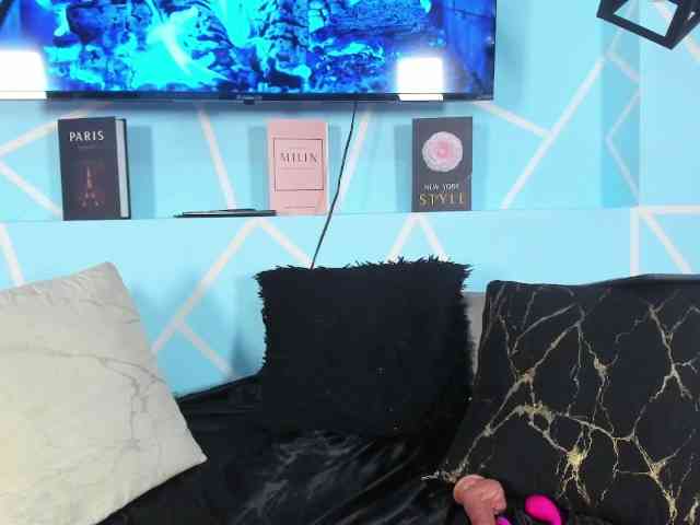 SharonNoa webcam