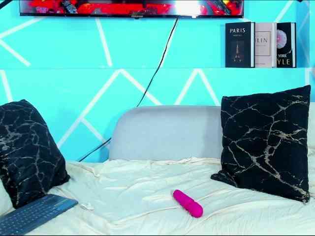 SharonNoa webcam