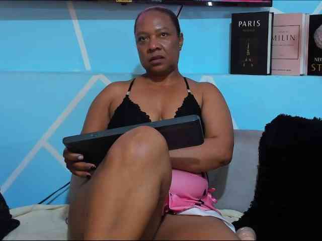 SharonNoa webcam