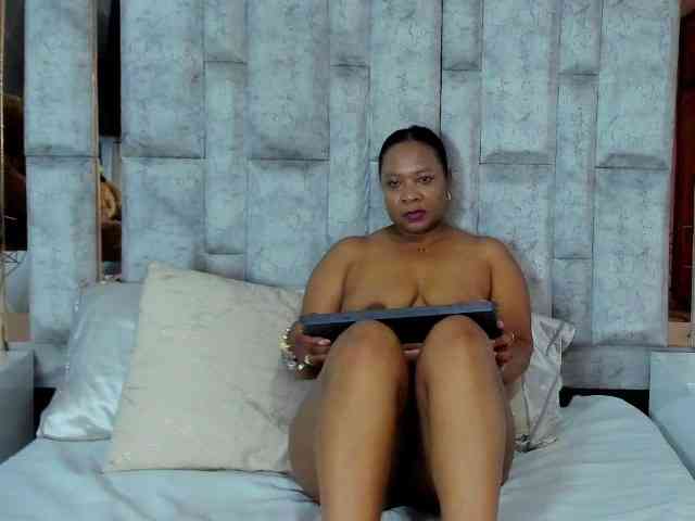 SharonNoa webcam
