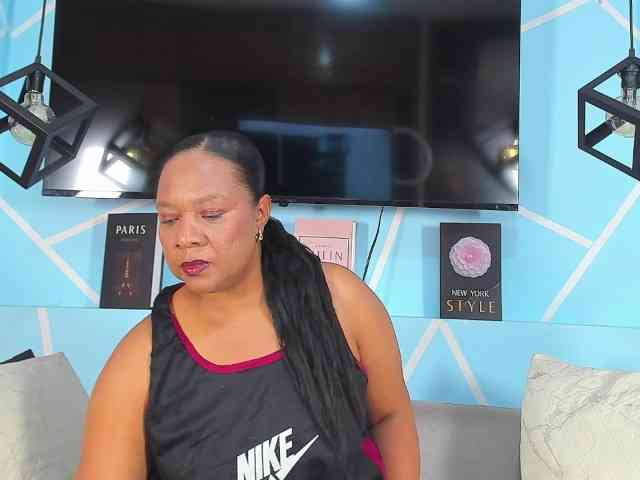 SharonNoa webcam