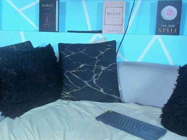 SharonNoa webcam