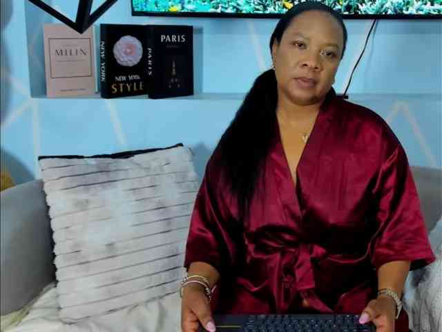SharonNoa webcam