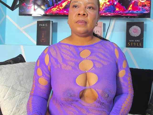 SharonNoa webcam