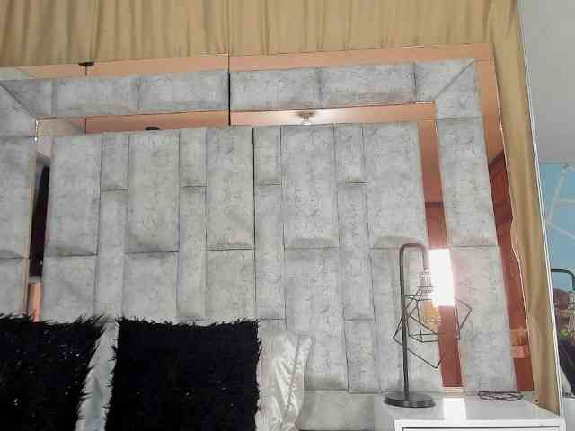 SharonNoa webcam
