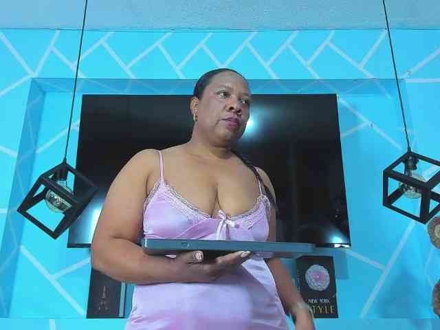 SharonNoa webcam
