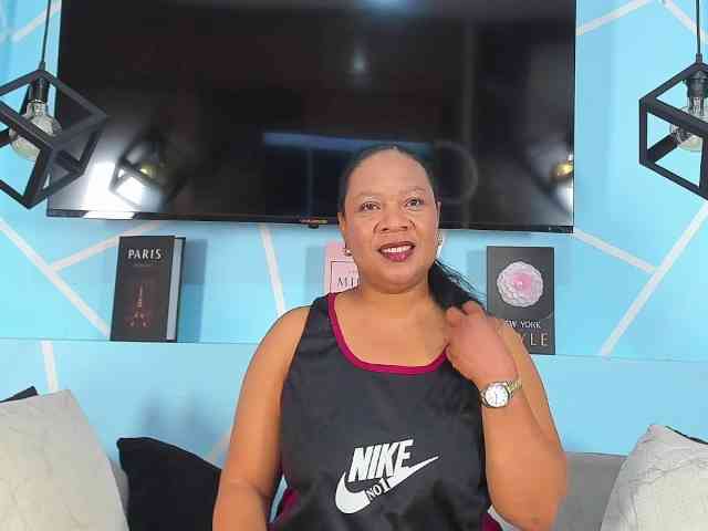 SharonNoa webcam