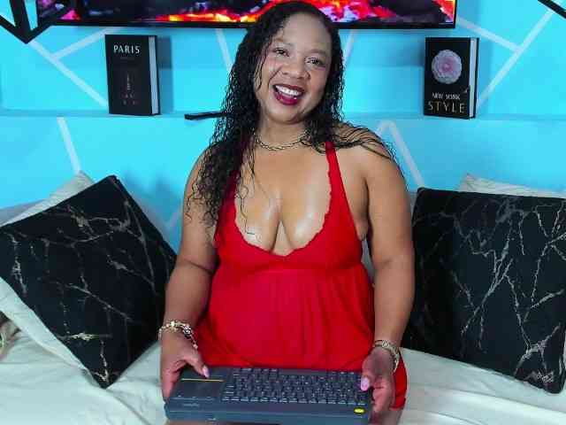 SharonNoa webcam