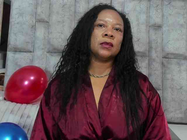 SharonNoa webcam