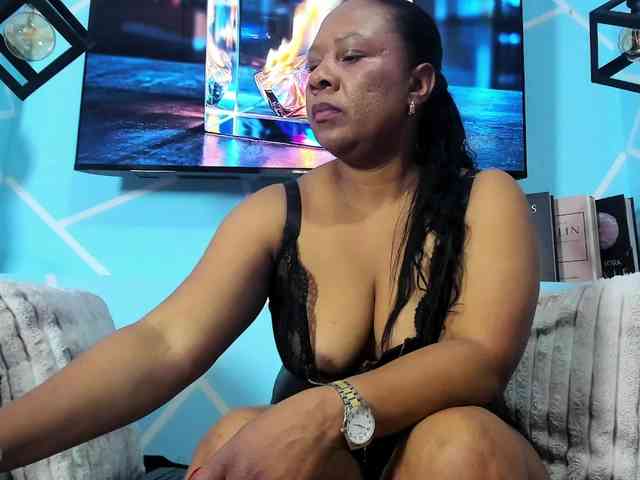 SharonNoa webcam