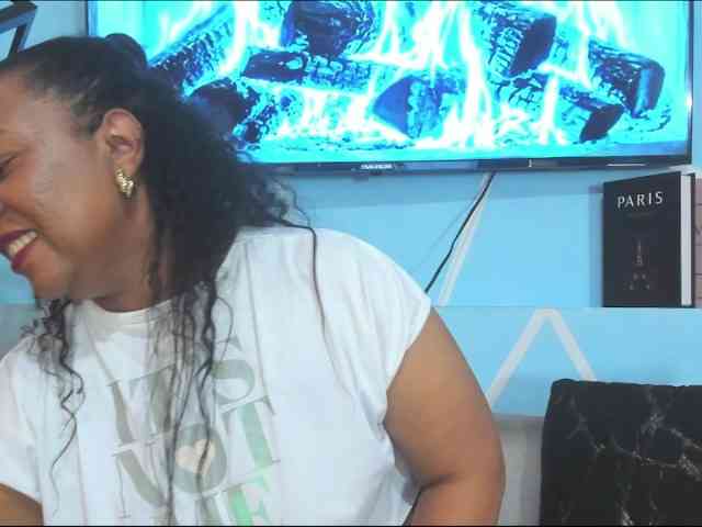 SharonNoa webcam