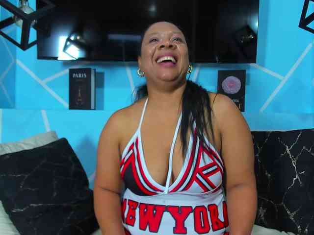 SharonNoa webcam