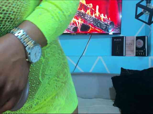 SharonNoa webcam