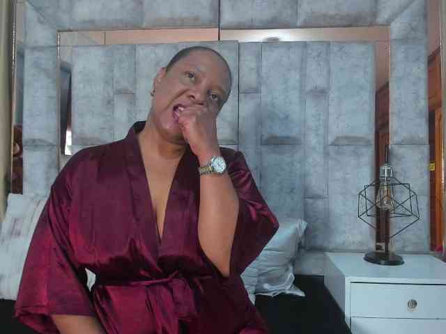 SharonNoa webcam
