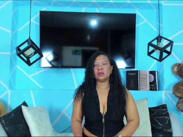 SharonNoa webcam