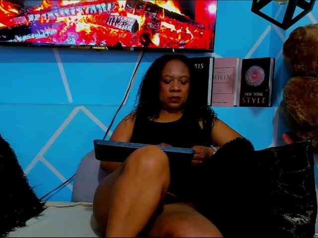 SharonNoa webcam
