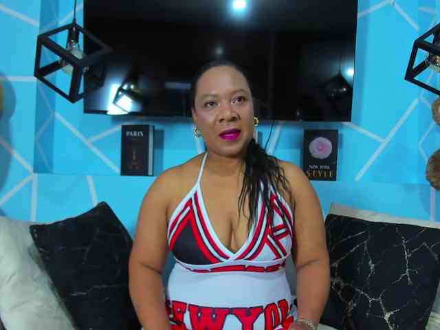 SharonNoa webcam