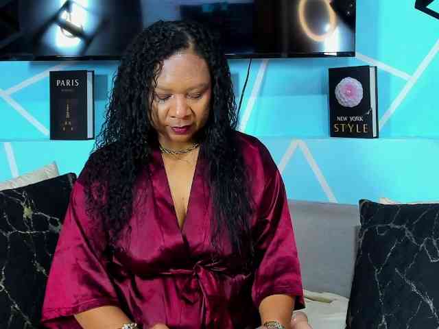 SharonNoa webcam