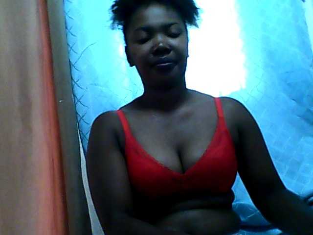 RayahWeellt live cam on BongaCams