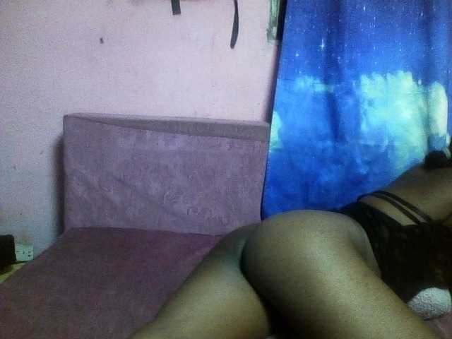 RayahWeellt live cam on BongaCams