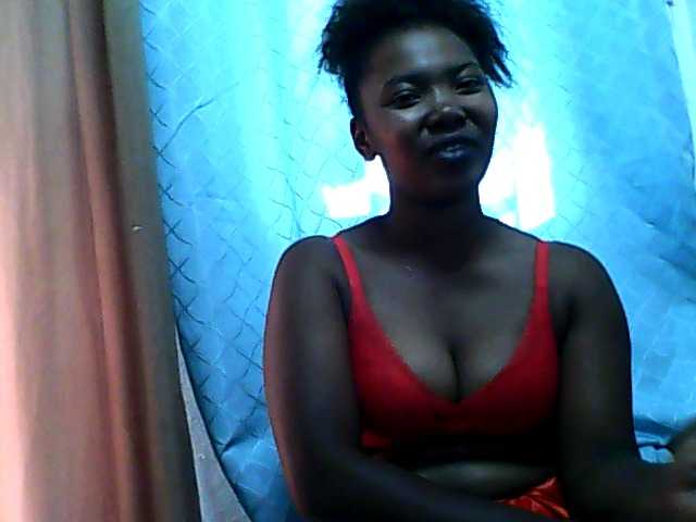 RayahWeellt live cam on BongaCams