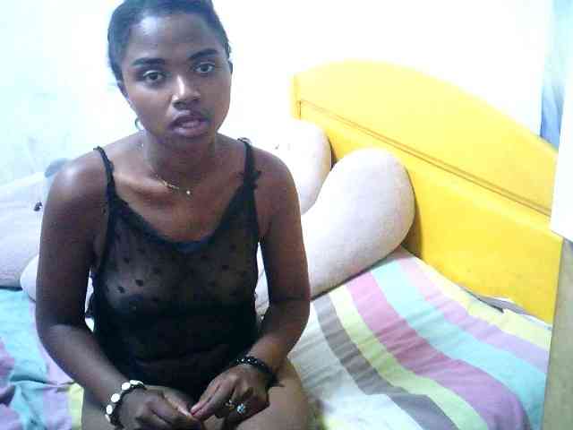 RayahWeellt webcam
