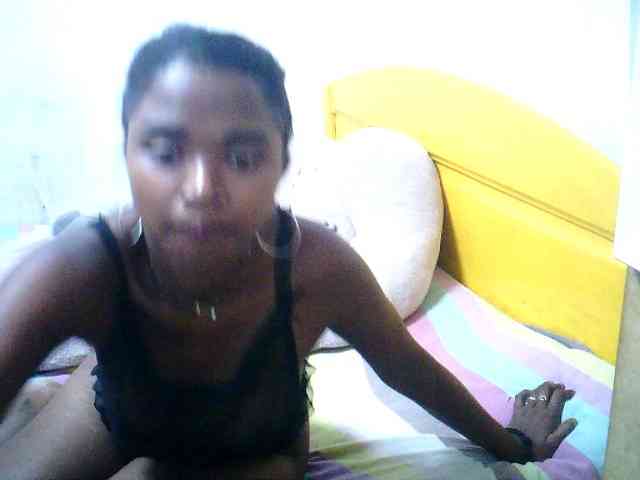 RayahWeellt webcam