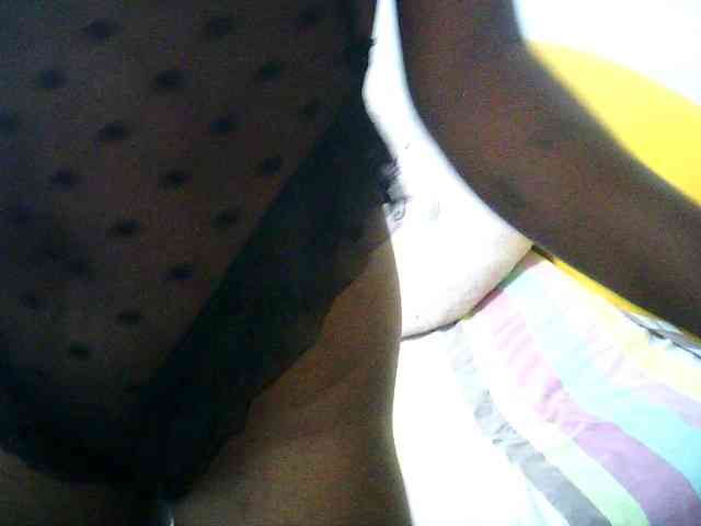 RayahWeellt webcam