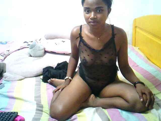 RayahWeellt webcam