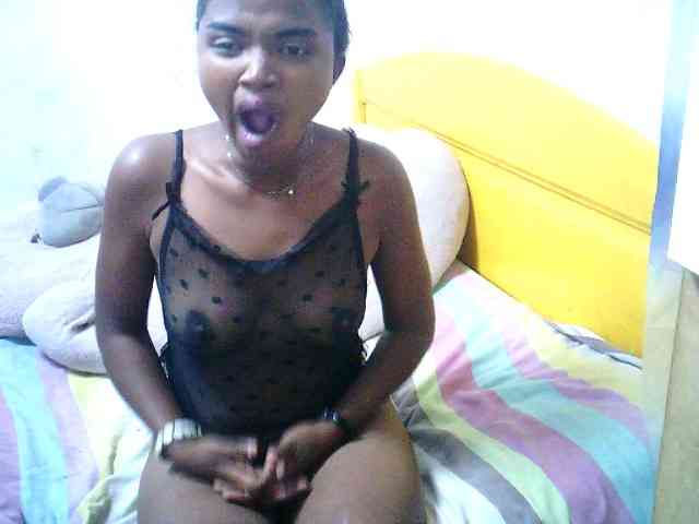 RayahWeellt webcam