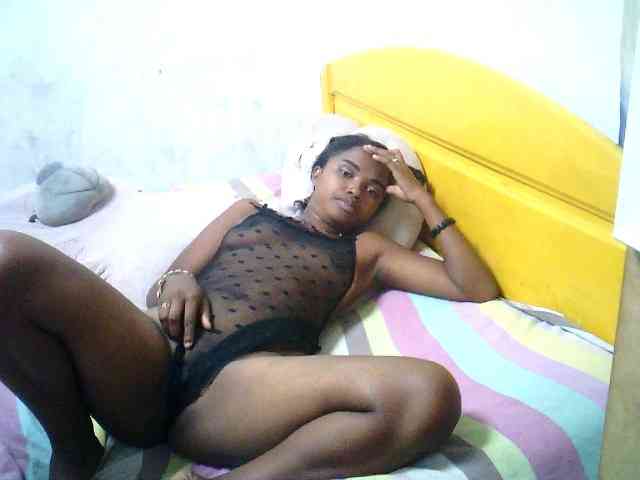 RayahWeellt webcam