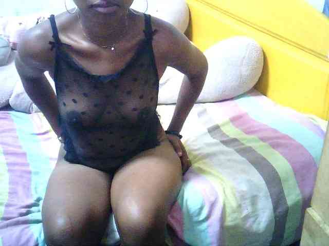 RayahWeellt webcam