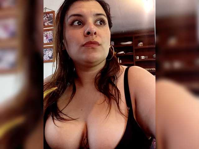 Avrilxxx live cam on BongaCams