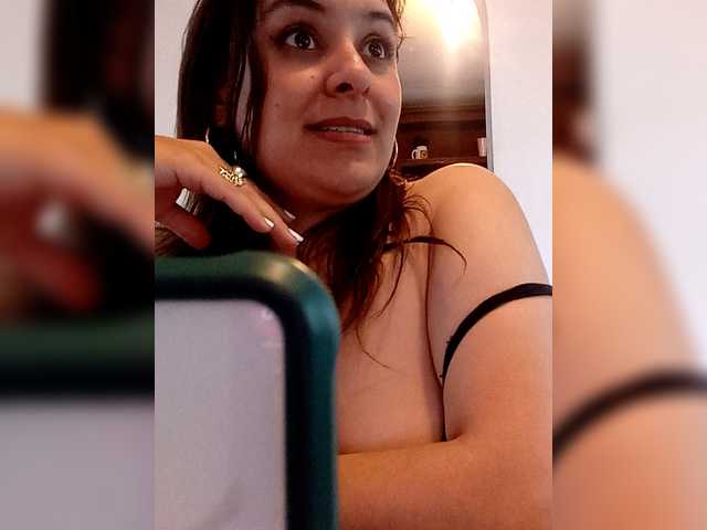 Avrilxxx live cam on BongaCams