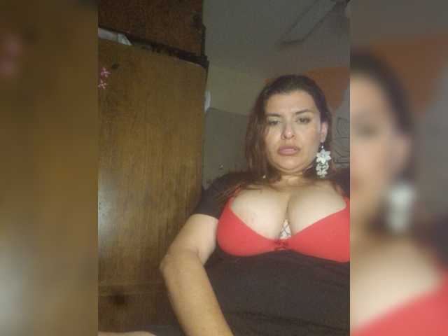 Avrilxxx live cam on BongaCams
