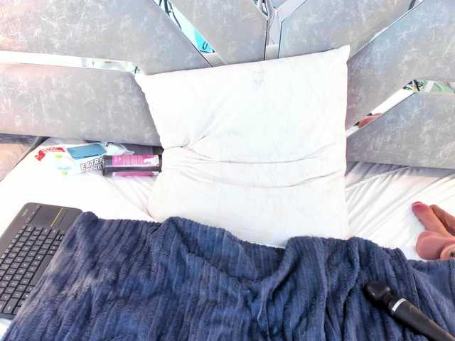 Slut-Milf live cam on BongaCams