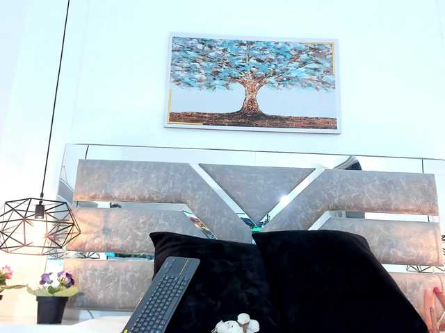 Slut-Milf live webcam show